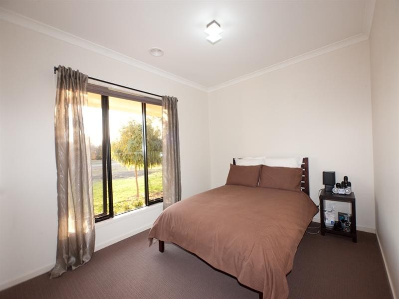 66 Chelsworth Drive, Echuca VIC 3564