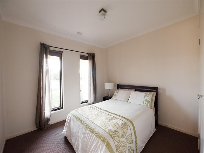 66 Chelsworth Drive, Echuca VIC 3564