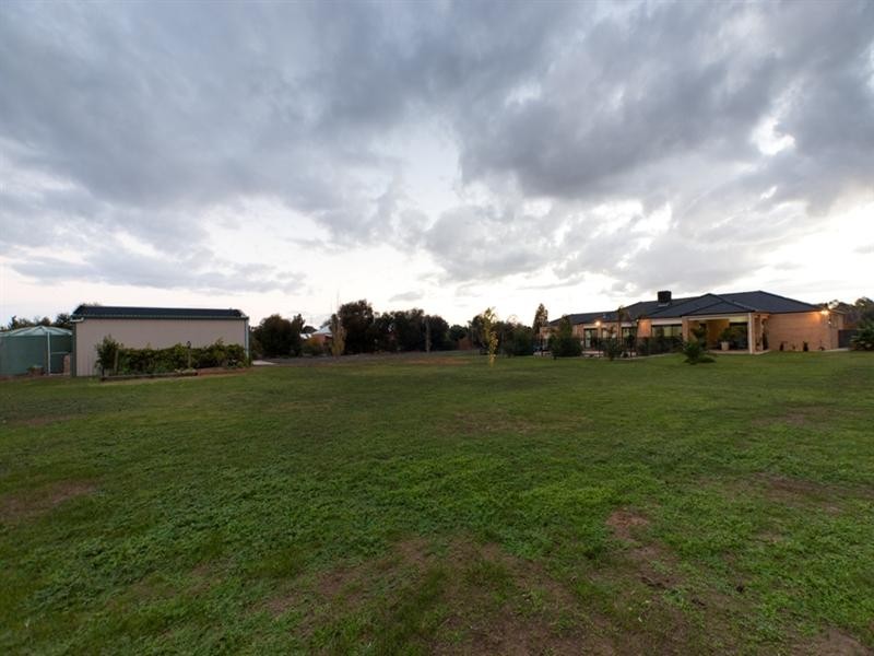 66 Chelsworth Drive, Echuca VIC 3564