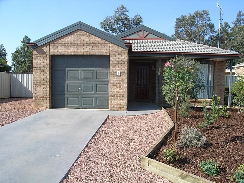 2 Pelican Place, Moama NSW 2731