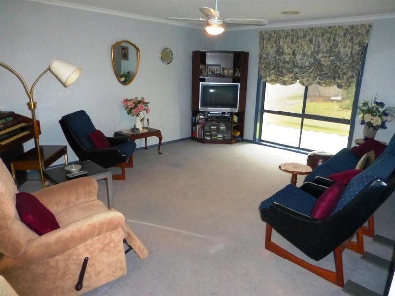 6 Genevieve Avenue, Echuca VIC 3564