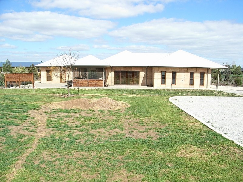 1 Lawler Court, Echuca VIC 3564