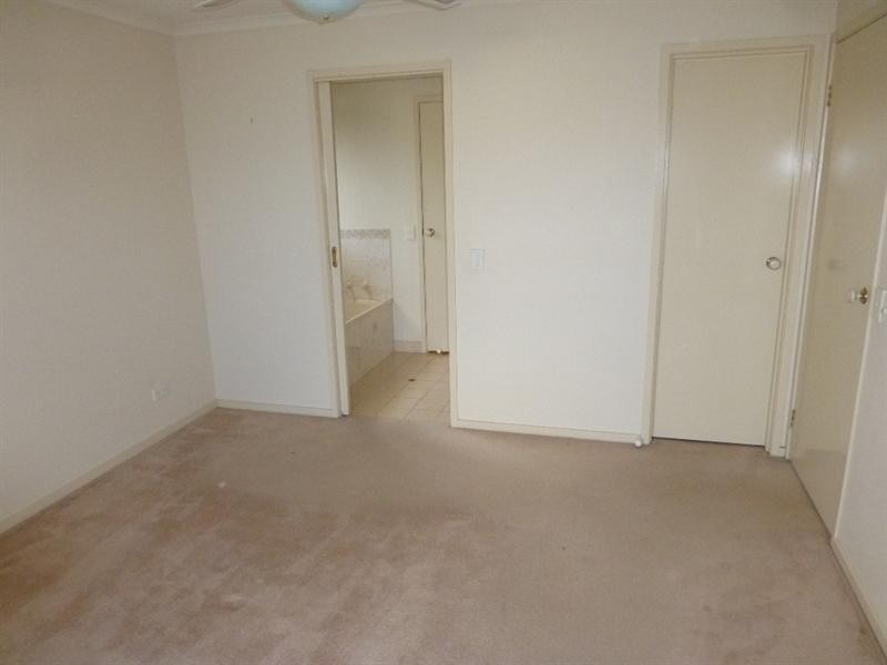 9 Sunrise Avenue, Moama NSW 2731