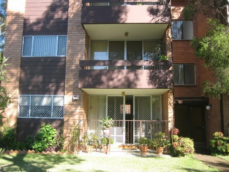 8/20 Crown Street, Granville NSW 2142