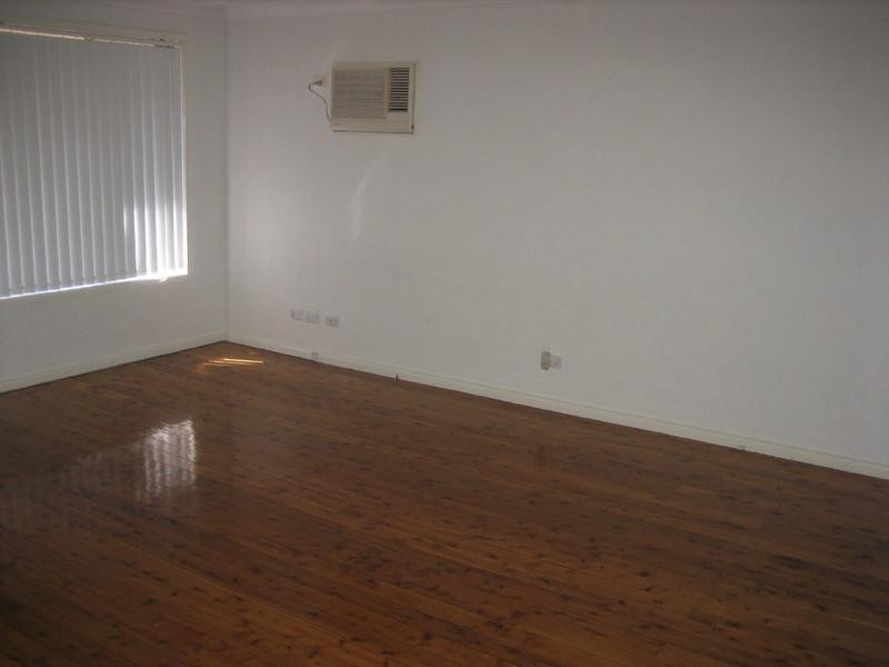 32 Shannon Avenue, Merrylands NSW 2160