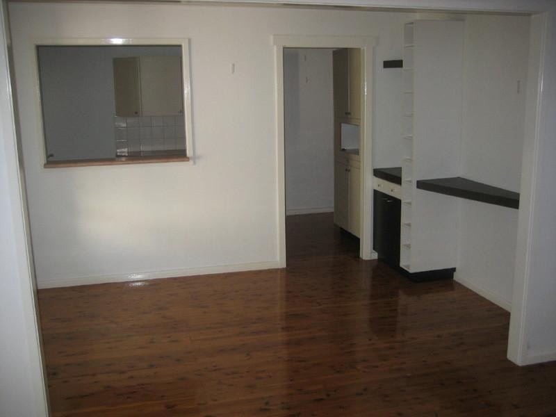 32 Shannon Avenue, Merrylands NSW 2160