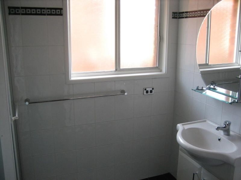 32 Shannon Avenue, Merrylands NSW 2160