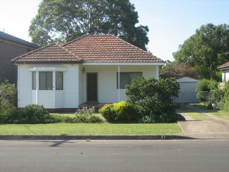 37 Price Street, Merrylands NSW 2160