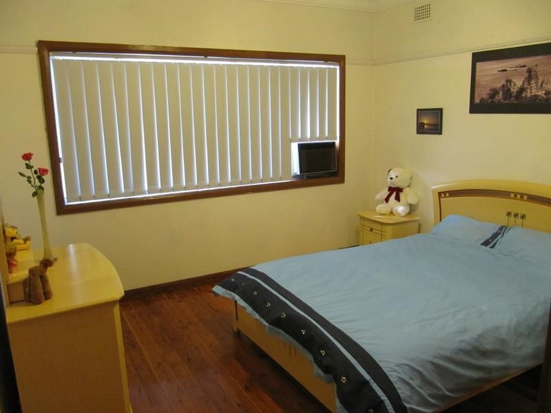 43 Military Road, Merrylands NSW 2160