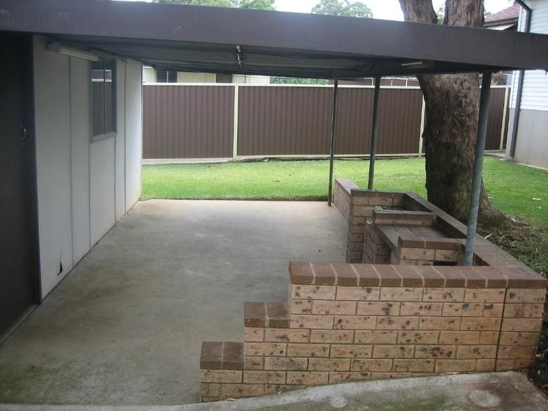 41 Warren Road, Woodpark NSW 2164