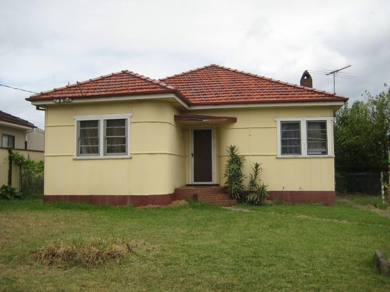 2 Tara Street, Merrylands NSW 2160