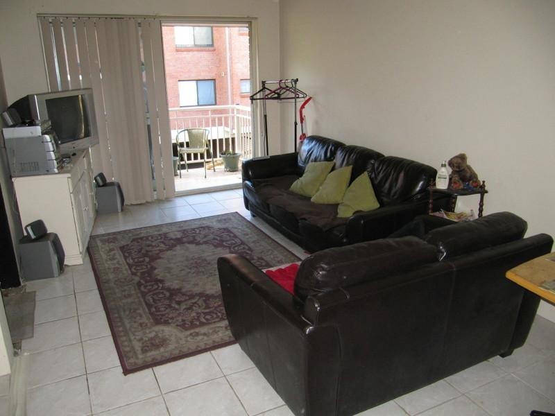 8/10 Chetwynd Road, Merrylands NSW 2160