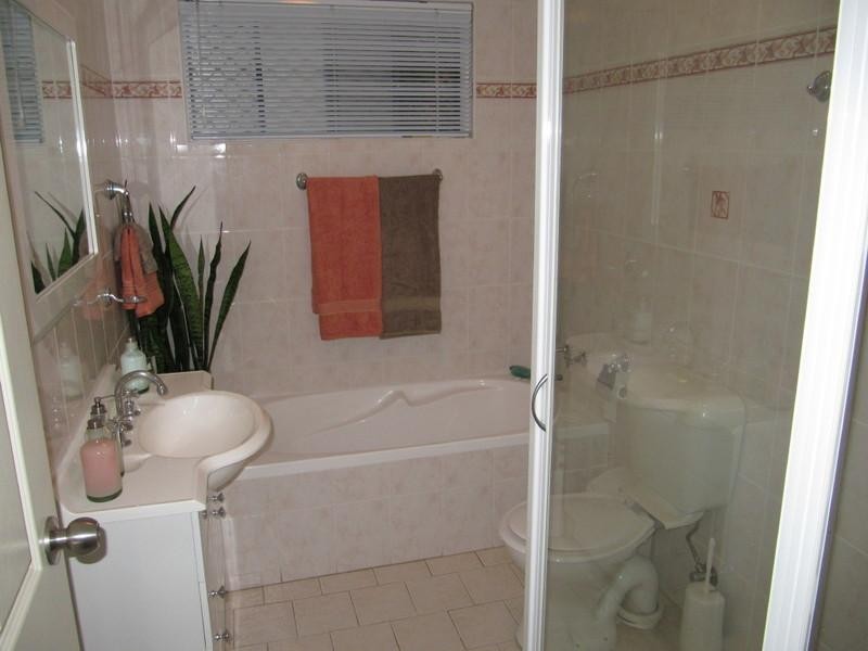 18/38 Sherwood Road, Merrylands NSW 2160