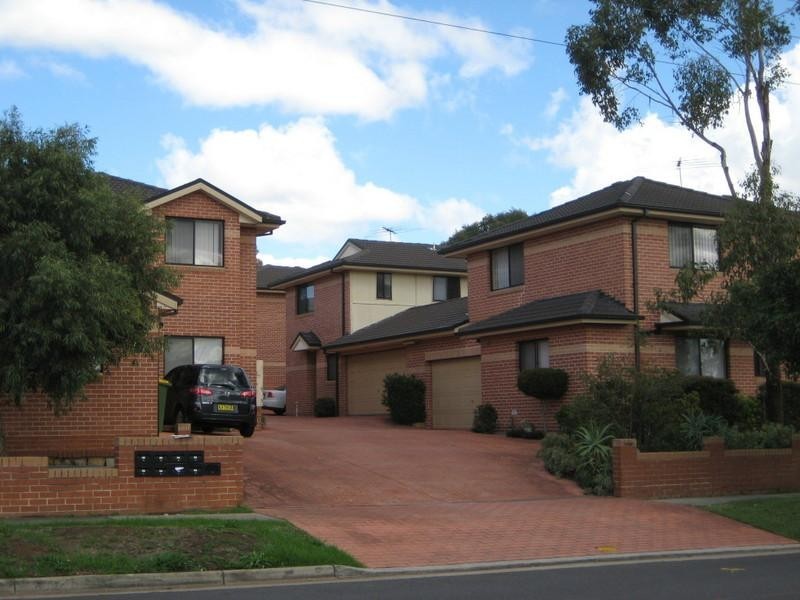 4/14 Henry Street, Guildford NSW 2161