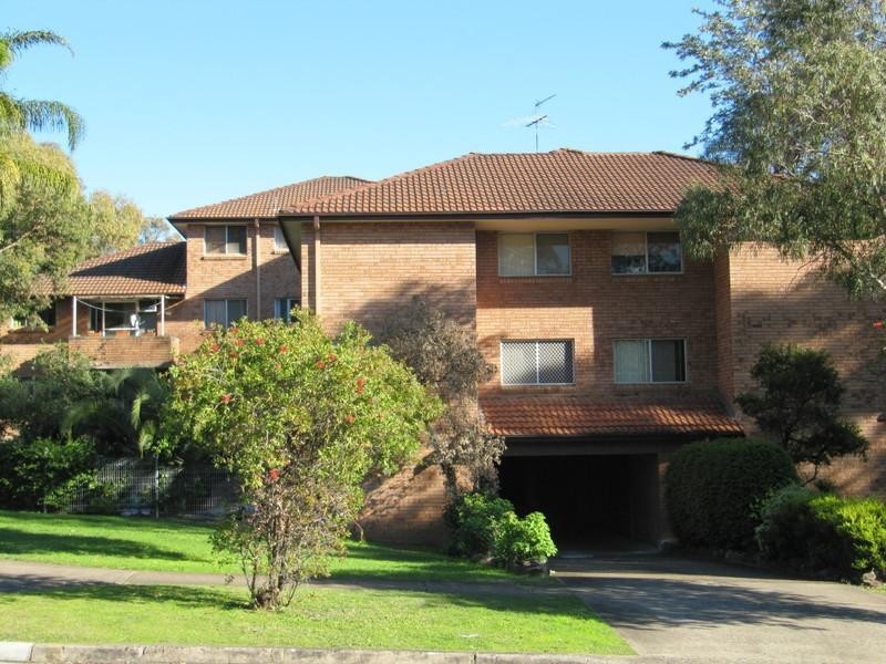 2/47 Kenyons Road, Merrylands NSW 2160