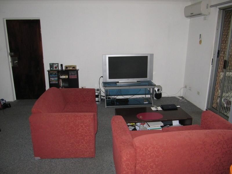 2/47 Kenyons Road, Merrylands NSW 2160