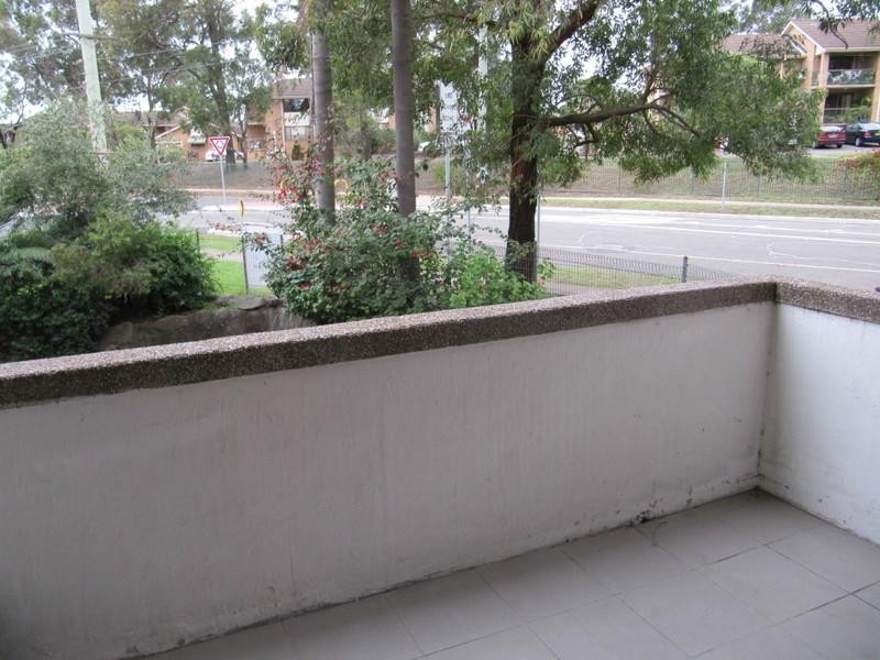 2/47 Kenyons Road, Merrylands NSW 2160