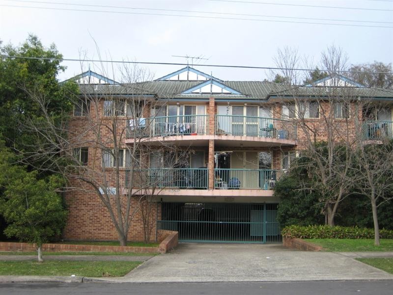 6/6-8 Birmingham Street, Merrylands NSW 2160