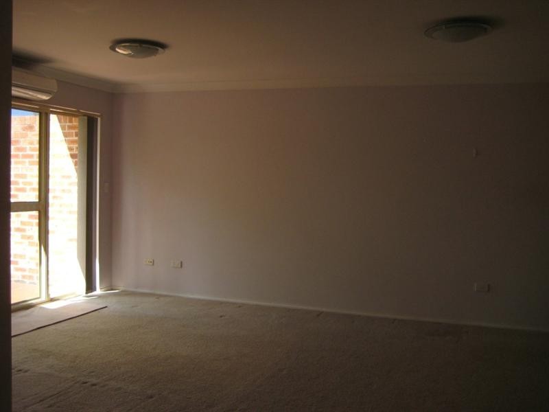 6/6-8 Birmingham Street, Merrylands NSW 2160