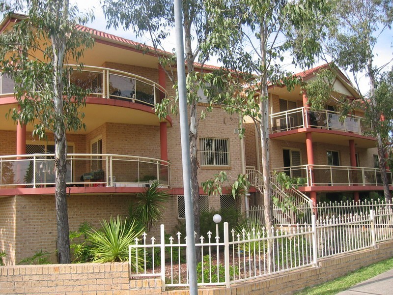 62 The Esplanade, Guildford NSW 2161