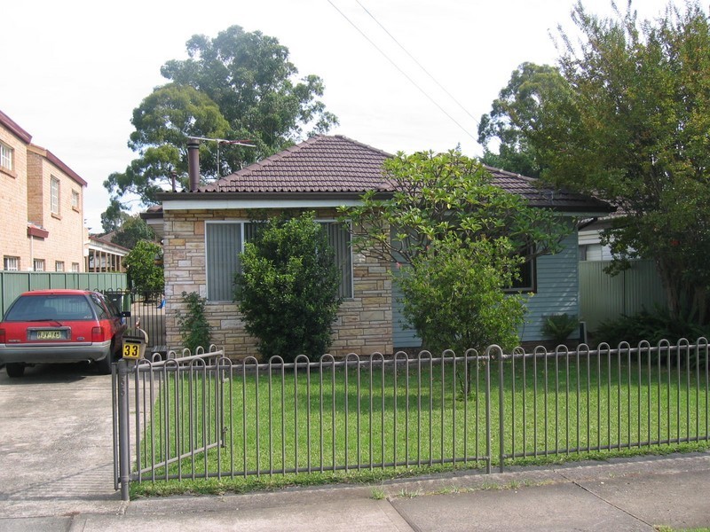 33 West Street, Guildford NSW 2161