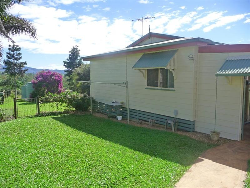 Upper Barron QLD 4883