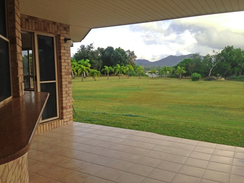 Kurrimine Beach QLD 4871