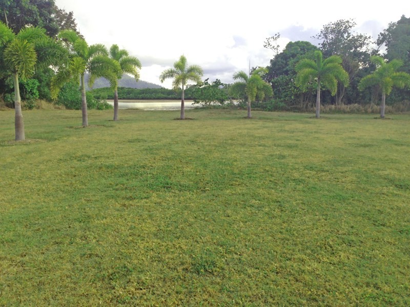 Kurrimine Beach QLD 4871