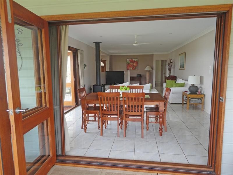 13 Moffat Drive, Tolga QLD 4882