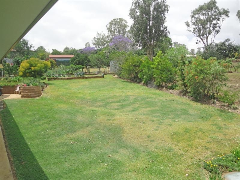 13 Moffat Drive, Tolga QLD 4882