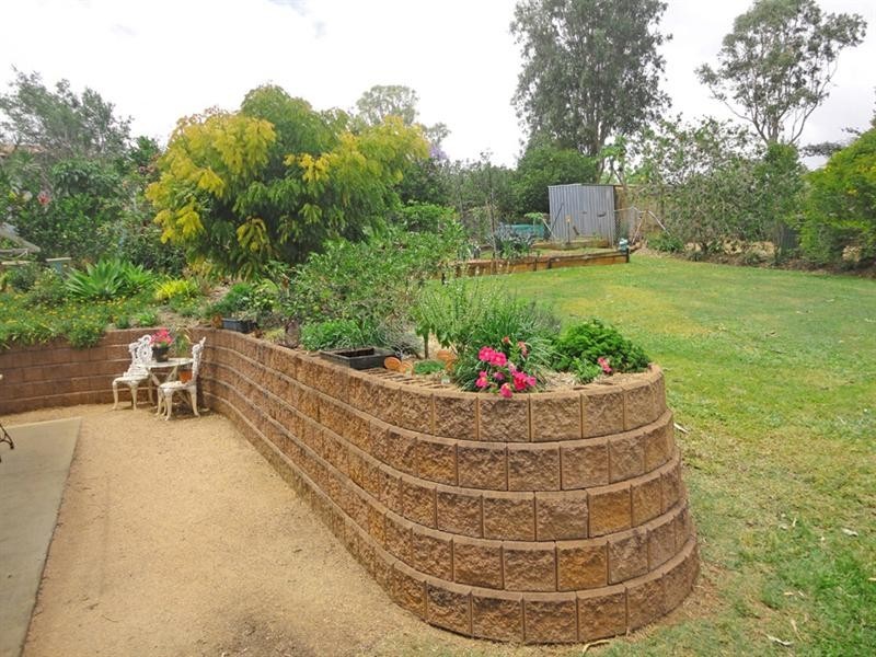 13 Moffat Drive, Tolga QLD 4882