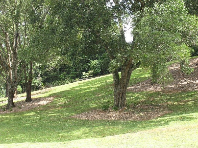 16 Maclean Road, Yungaburra QLD 4884