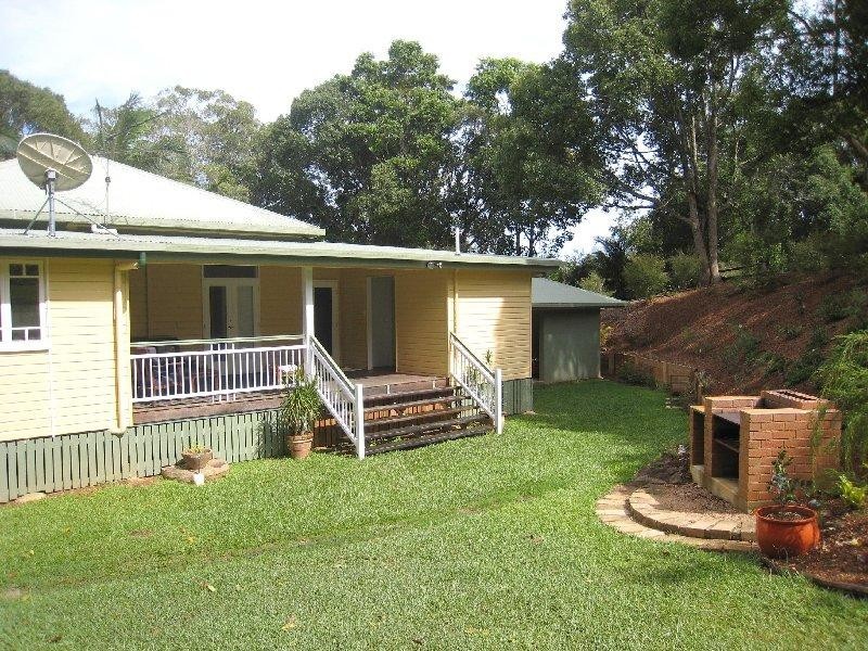 16 Maclean Road, Yungaburra QLD 4884