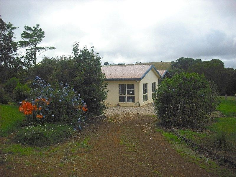 124 Russell Road, Yungaburra QLD 4884