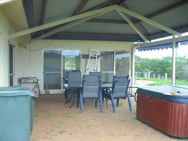 124 Russell Road, Yungaburra QLD 4884