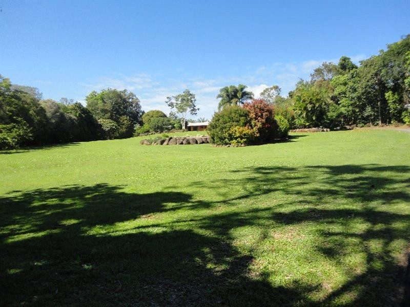 29 Malcom Road, Tinaroo QLD 4872