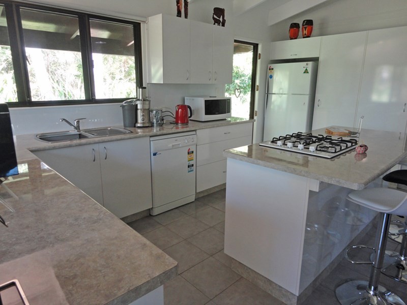 Tinaroo QLD 4872