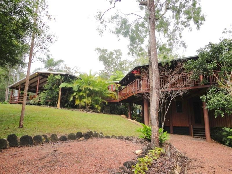 17 Wavell Drive, Tinaroo QLD 4872