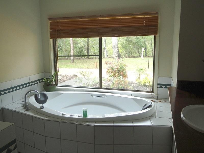 17 Wavell Drive, Tinaroo QLD 4872