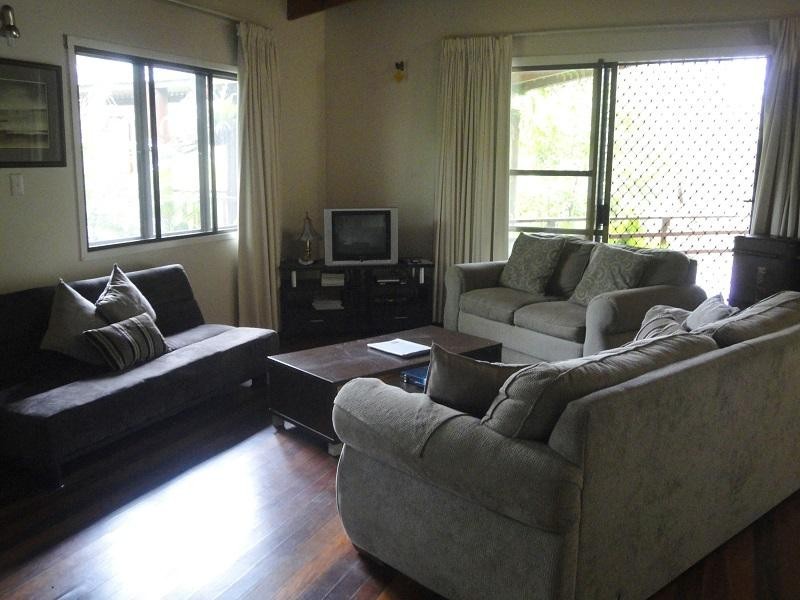 17 Wavell Drive, Tinaroo QLD 4872