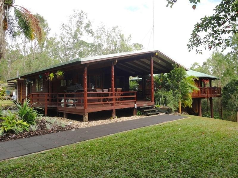 17 Wavell Drive, Tinaroo QLD 4872