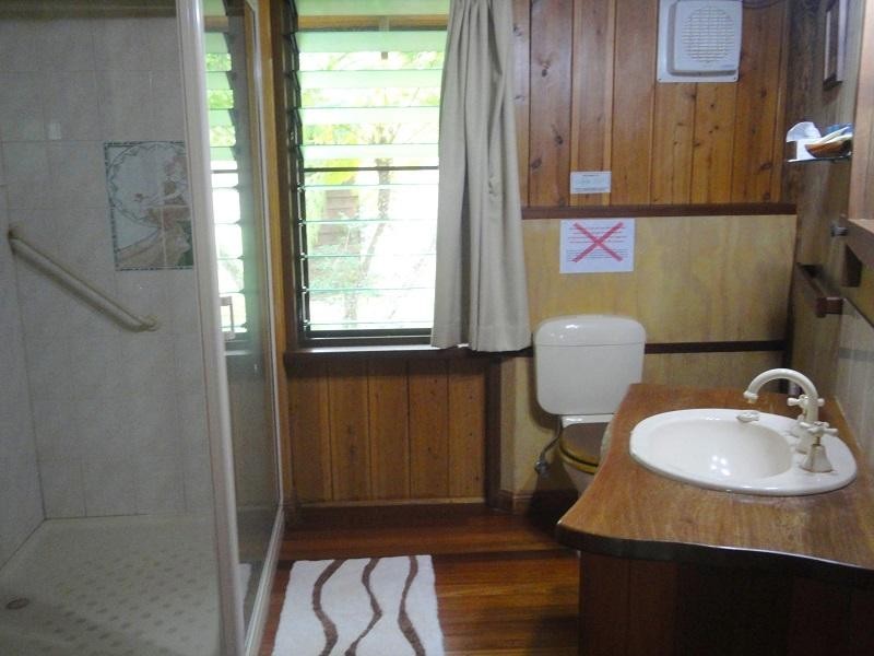 17 Wavell Drive, Tinaroo QLD 4872