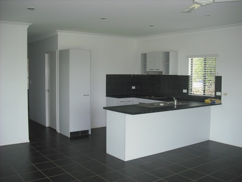 17 Jannina Drive, Atherton QLD 4883