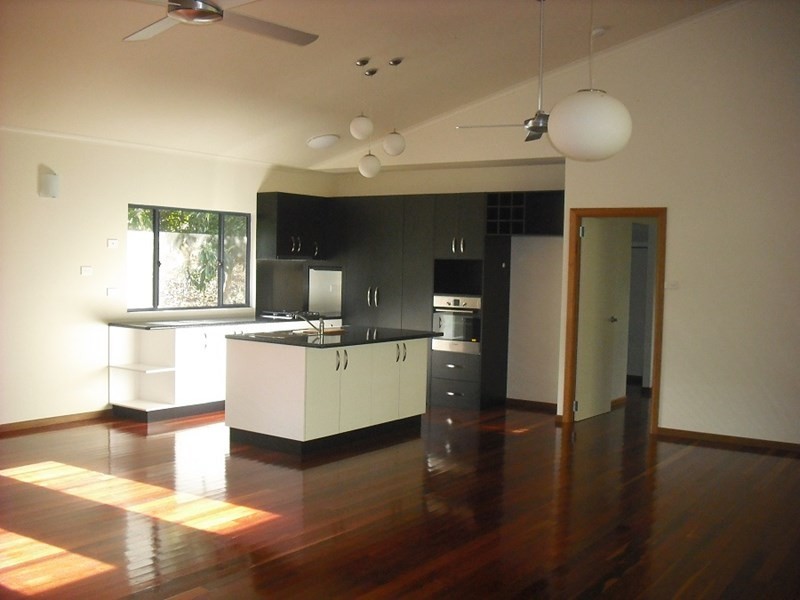 3 Bellevue Street, Tinaroo QLD 4872