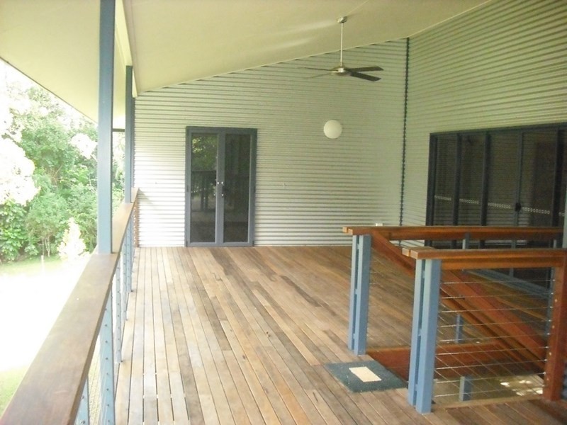 3 Bellevue Street, Tinaroo QLD 4872