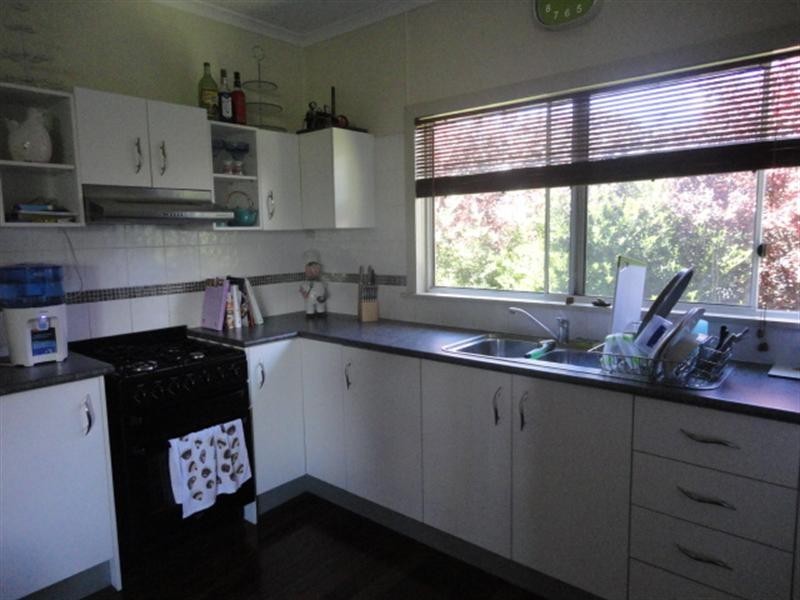 16 Irvine Street, Kairi QLD 4872