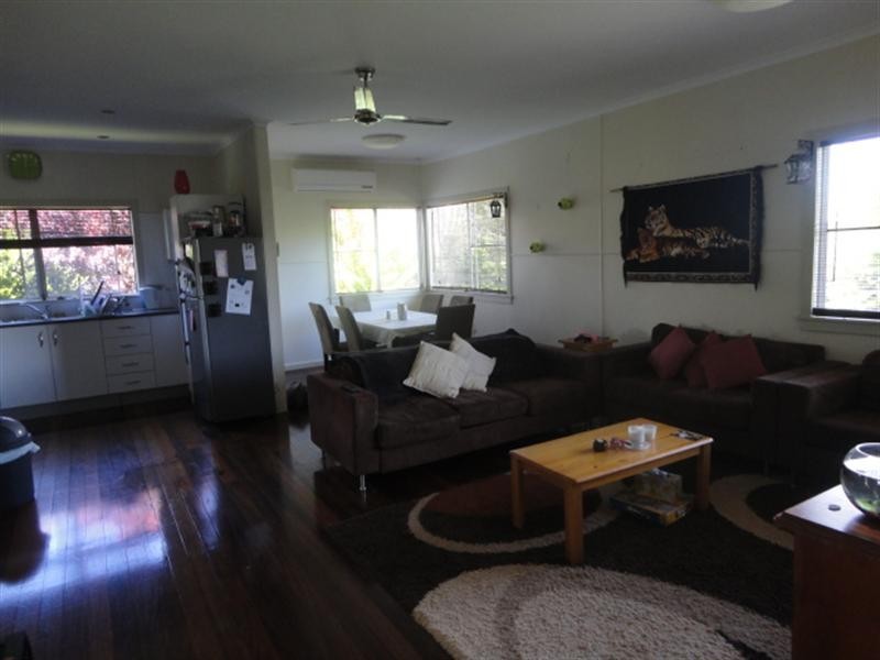 16 Irvine Street, Kairi QLD 4872