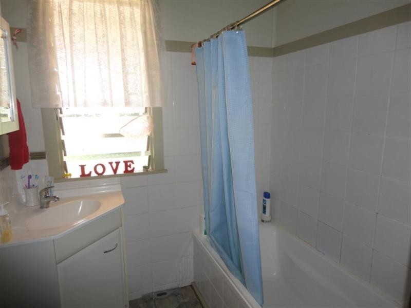 16 Irvine Street, Kairi QLD 4872