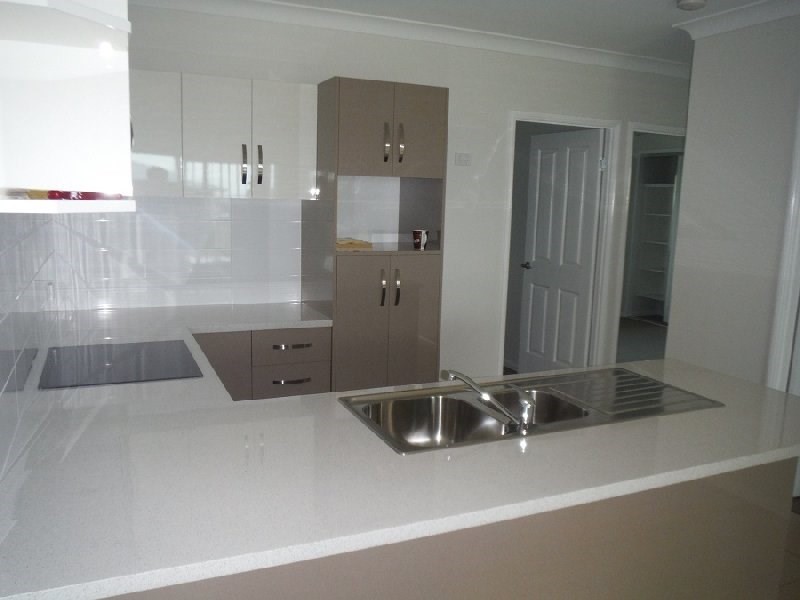 Unit 2/13 Waller Street, Atherton QLD 4883