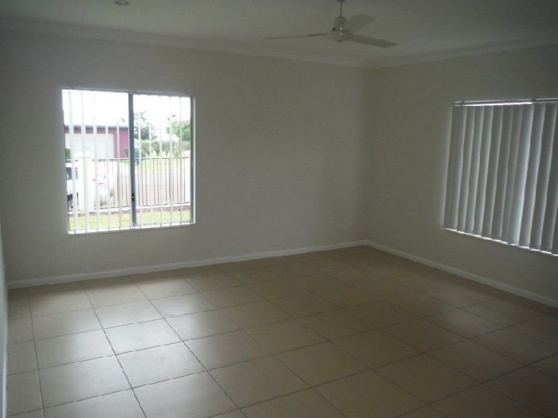 Unit 2/13 Waller Street, Atherton QLD 4883